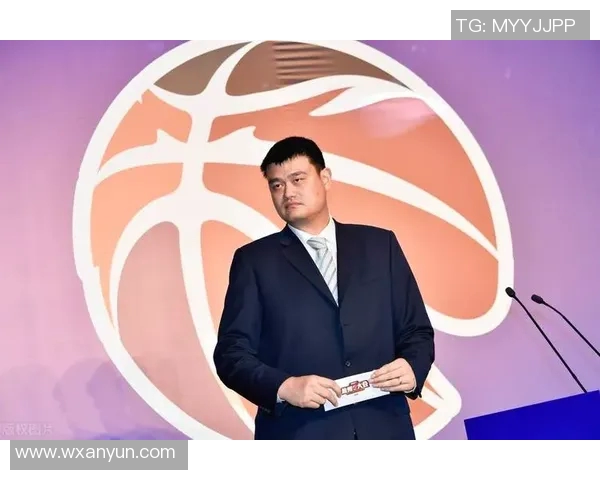 姚明如何在职业生涯中突破枷锁实现自我价值与篮球梦想的奋斗历程