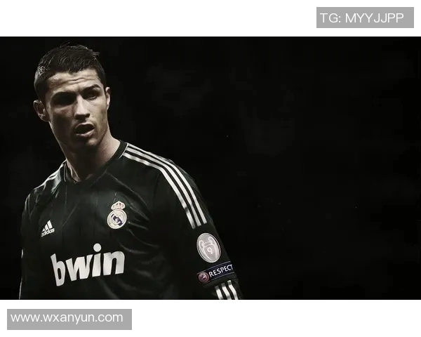 足球明星与妻子甜蜜生活揭秘幸福背后的点滴瞬间